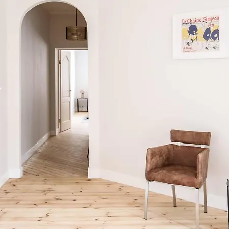 Apartment Modern In City Center! *